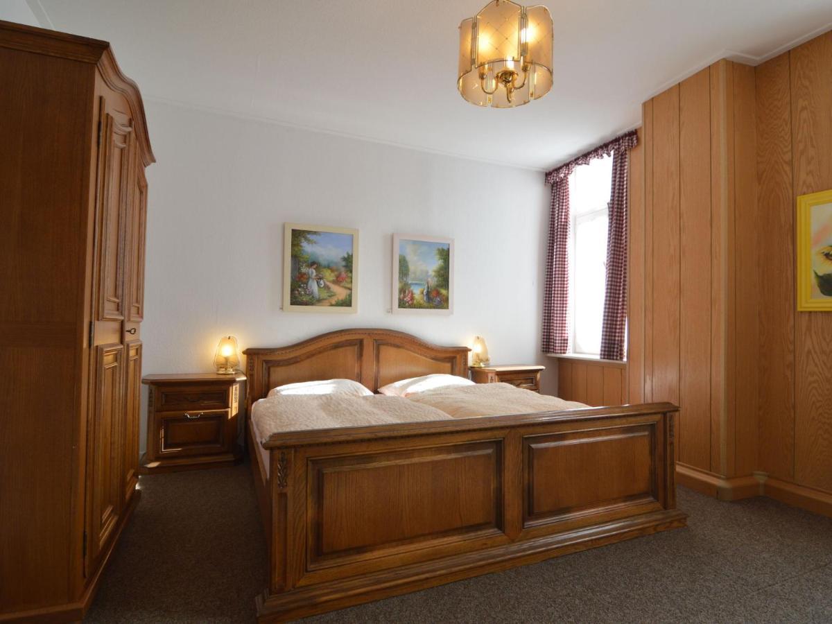 Classy Holiday Home In Uerzig Near Forest 客房 照片